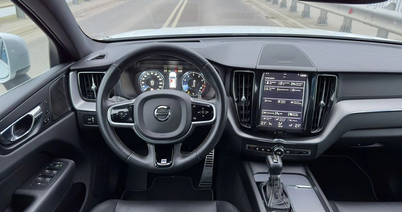 Volvo XC 60 cena 125999 przebieg: 183000, rok produkcji 2019 z Szczecin małe 704